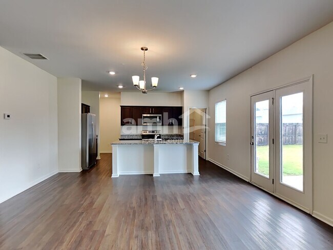 Foto del edificio - 4394 Kendrick Cir