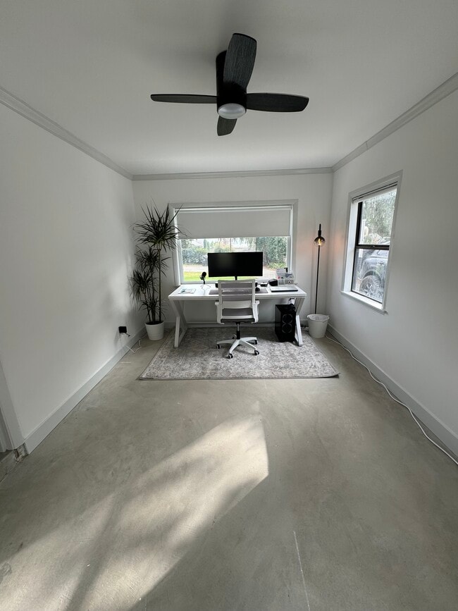 Foto del edificio - 10601 Foothill Blvd