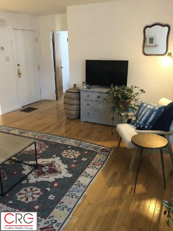 Foto del edificio - 70 School St