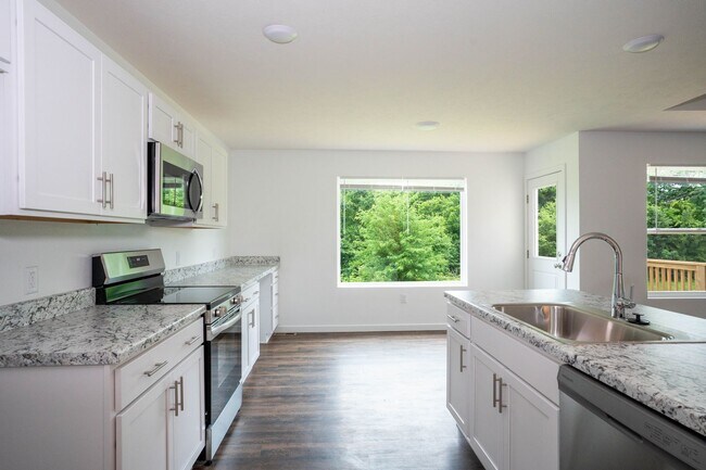 Foto del edificio - BRAND NEW 3 BEDROOM HOME - BOLIVAR, MO