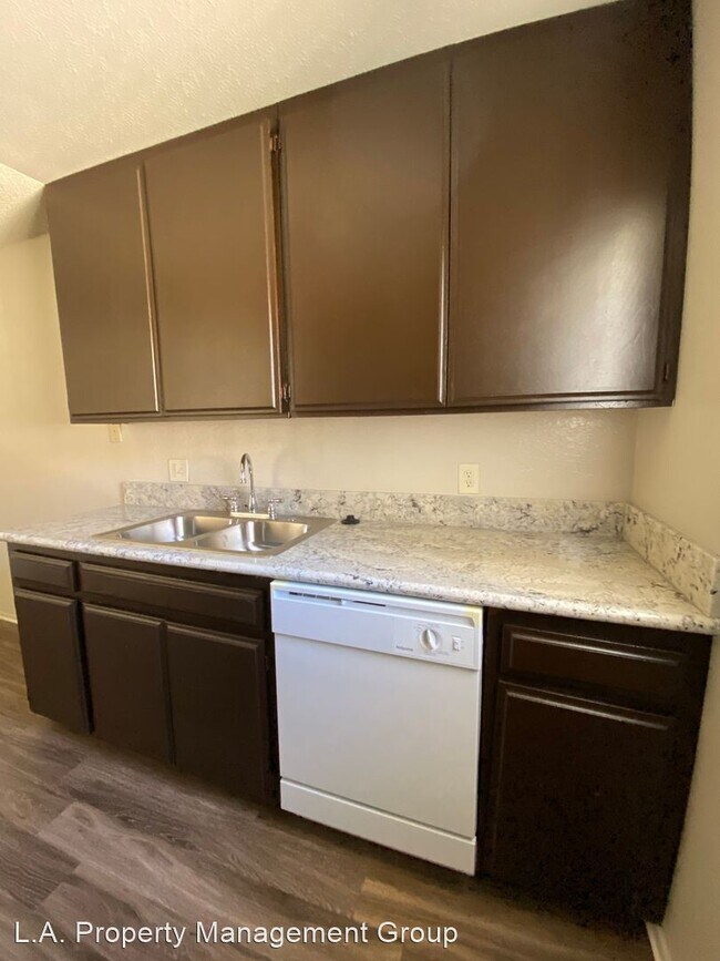 Foto del edificio - 24851 Walnut St