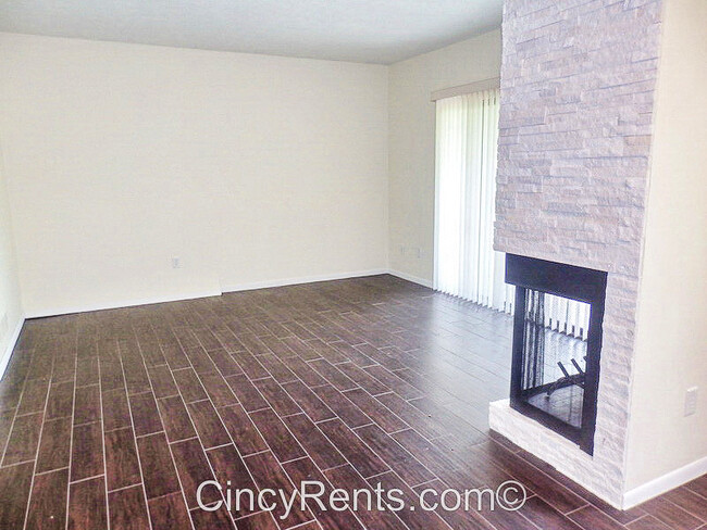 Building Photo - 7268 E Galbraith Rd