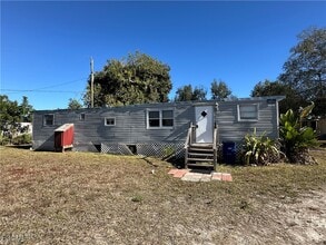 Building Photo - 7849 Suncoast Dr