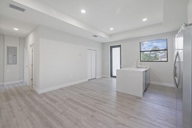 Foto del edificio - 3216 53rd St W