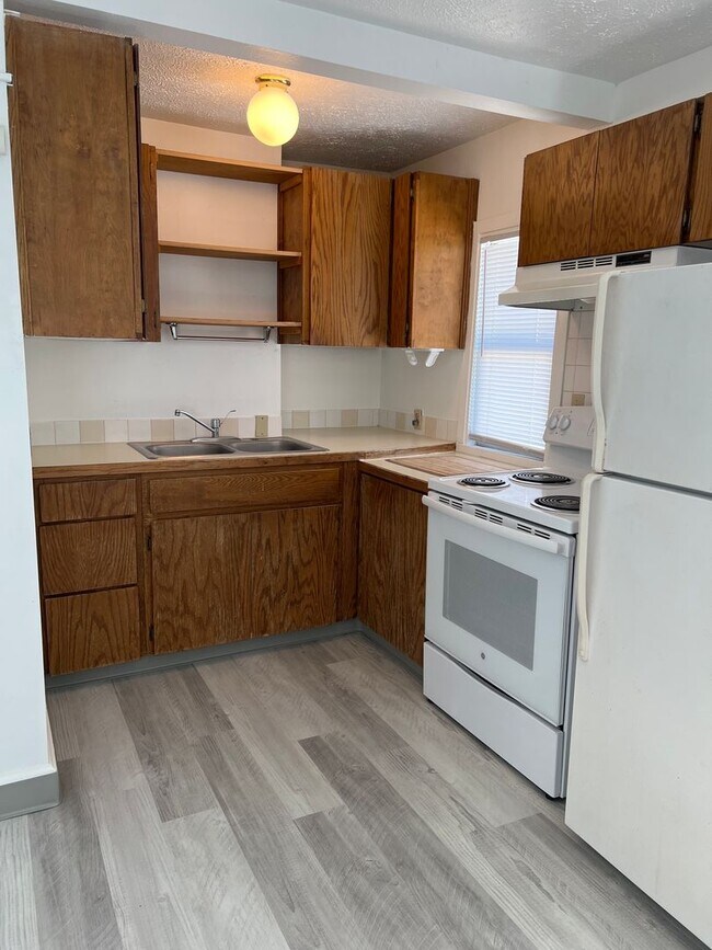 Foto del edificio - 1120-1130 NE Shaw Street