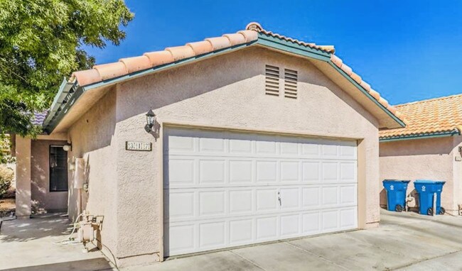Building Photo - 317 Yardarm Way