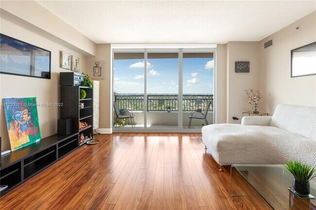 Foto del edificio - 3232 Coral Way
