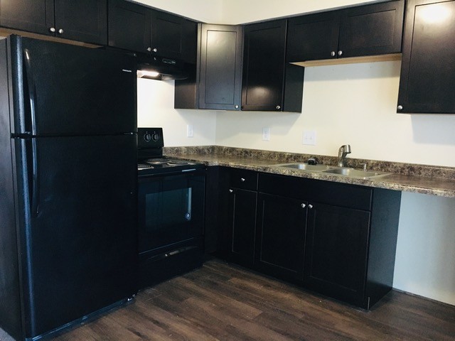 Building Photo - 915 White - 4