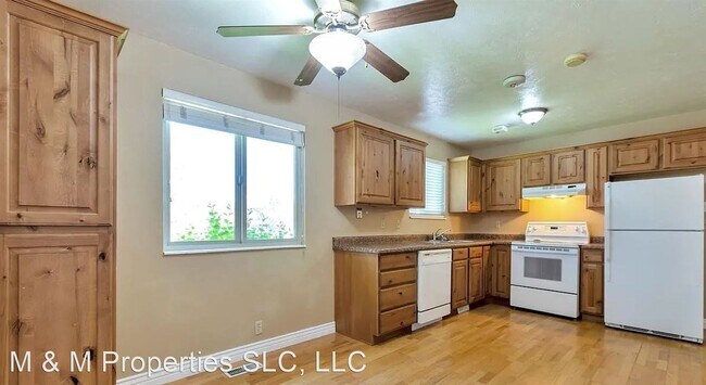 Foto del edificio - 4 br, 2 bath House - 13065 S 2110 W