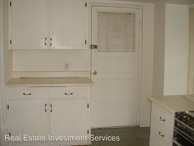 Building Photo - 9723 Lake Steilacoom Dr SW