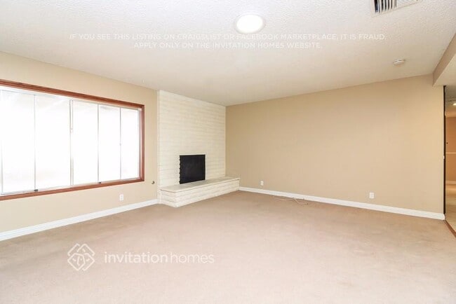 Building Photo - 41797 Royal Palm Dr