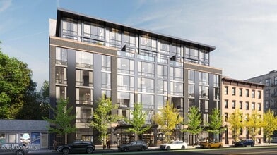 Building Photo - 139 Christopher Columbus Dr