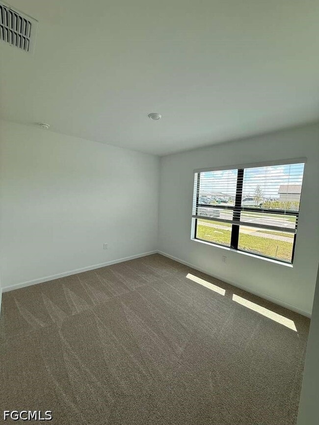 Building Photo - 1179 Caloosa Crk Dr
