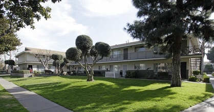 Building Photo - Orangefair Village
