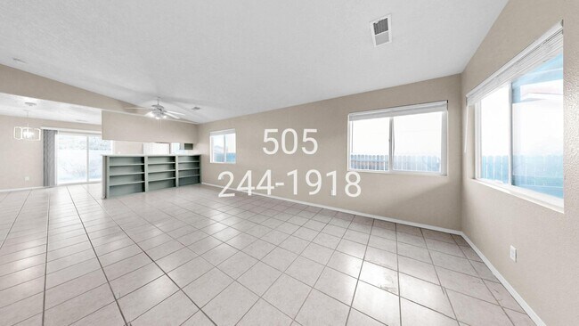 Foto del edificio - 6908 Gabbro Ave NE