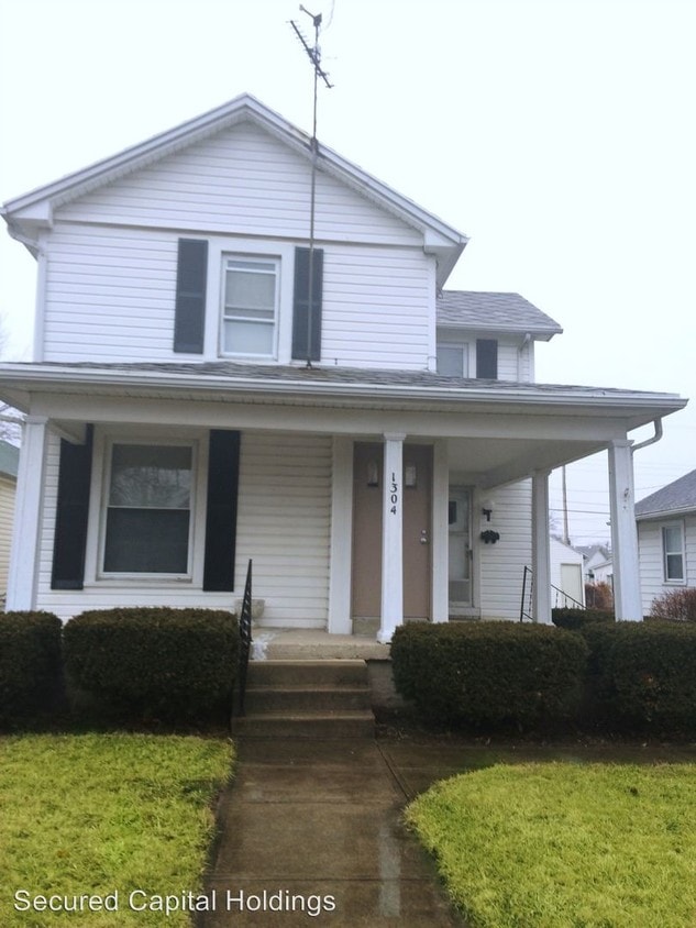 Primary Photo - 1304 Watervliet Ave