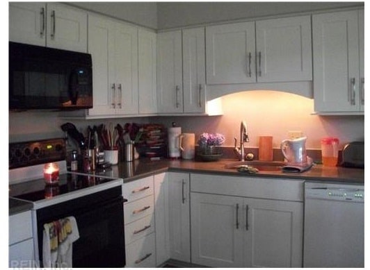 Building Photo - Beautiful, Beautiful!!!