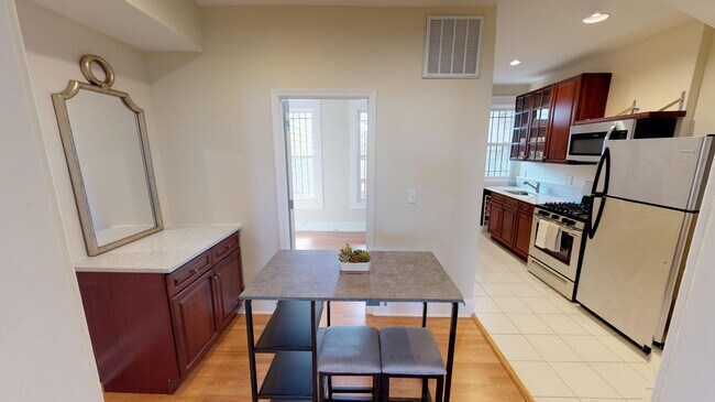 Building Photo - Room in 5 Bedroom Home at 3116 Warder St NW