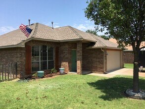 Building Photo - 17609 Gold Dr