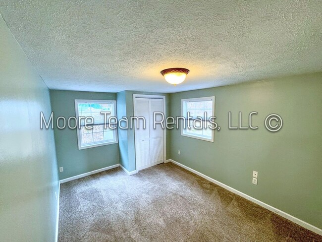 Building Photo - 348 Browning Ave