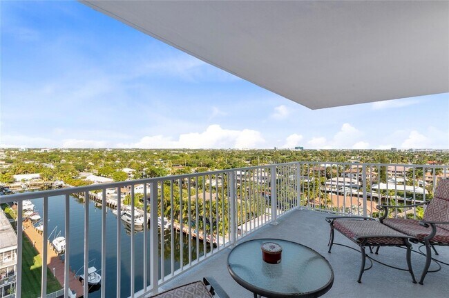 Foto del edificio - 2881 NE 33rd Ct