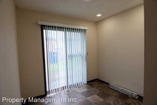 Building Photo - 2 br, 1 bath House - 2201 Woodland #3