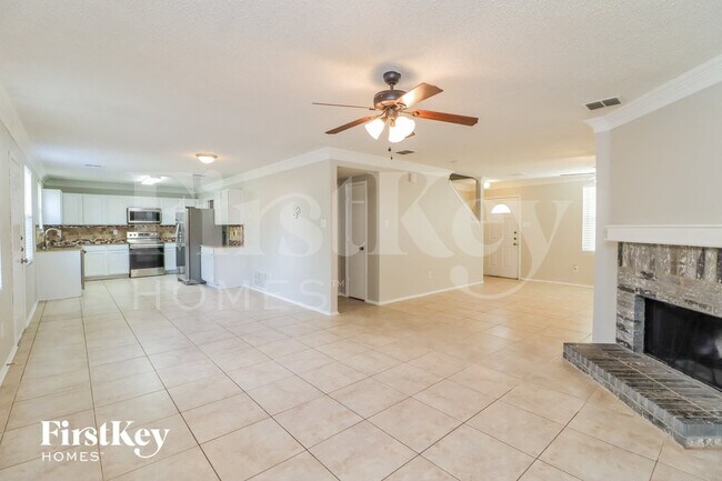 Foto del edificio - 3900 Golden Horn Ln