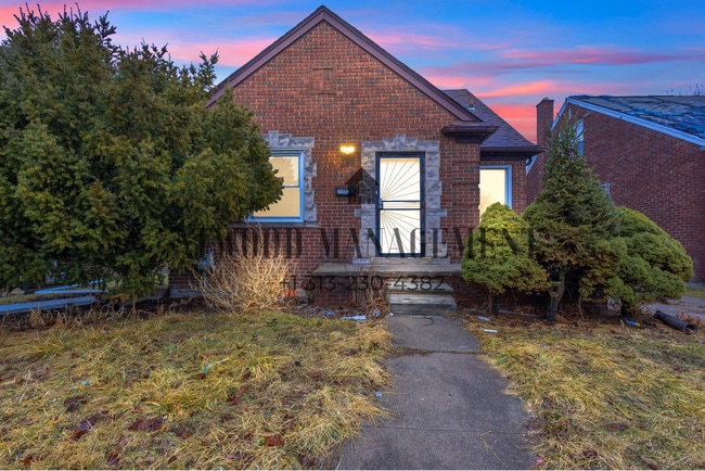 Building Photo - This beautifully updated 4-bedroom, 2-bath single-family home is ready for move-in!