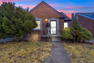 Building Photo - This beautifully updated 4-bedroom, 2-bath single-family home is ready for move-in!