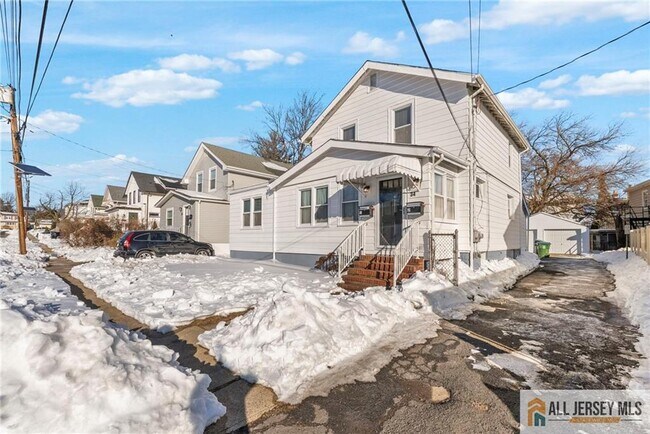 Foto del edificio - 34 Maple Ave