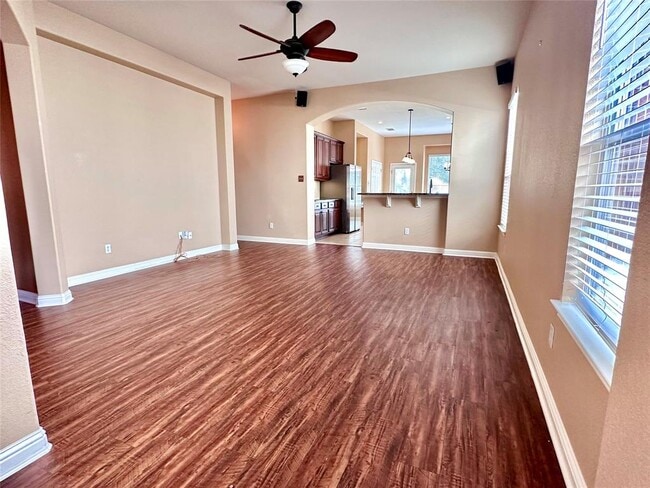 Building Photo - 10200 Channel Island Dr