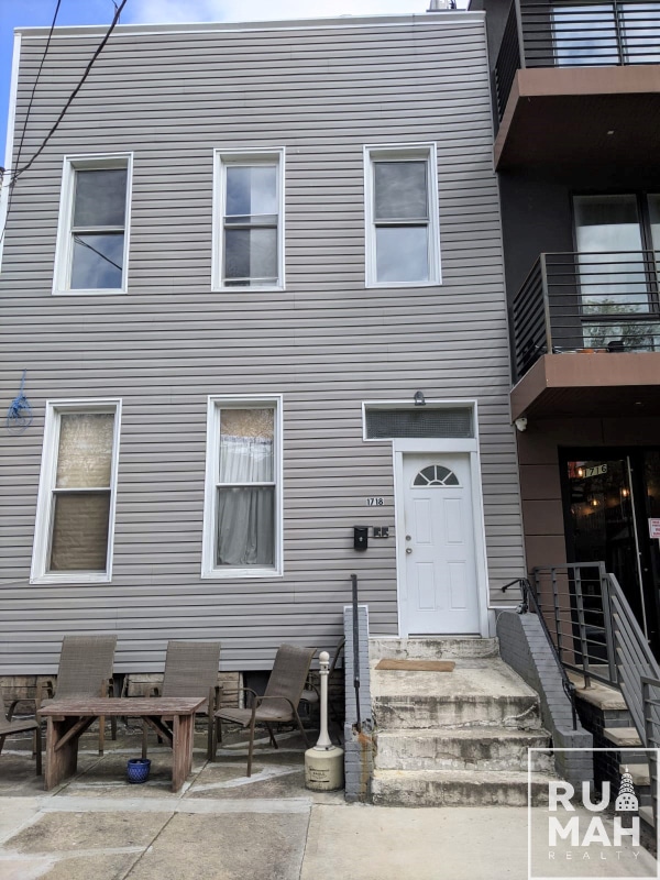 Building Photo - 17-18-18 Summerfield St