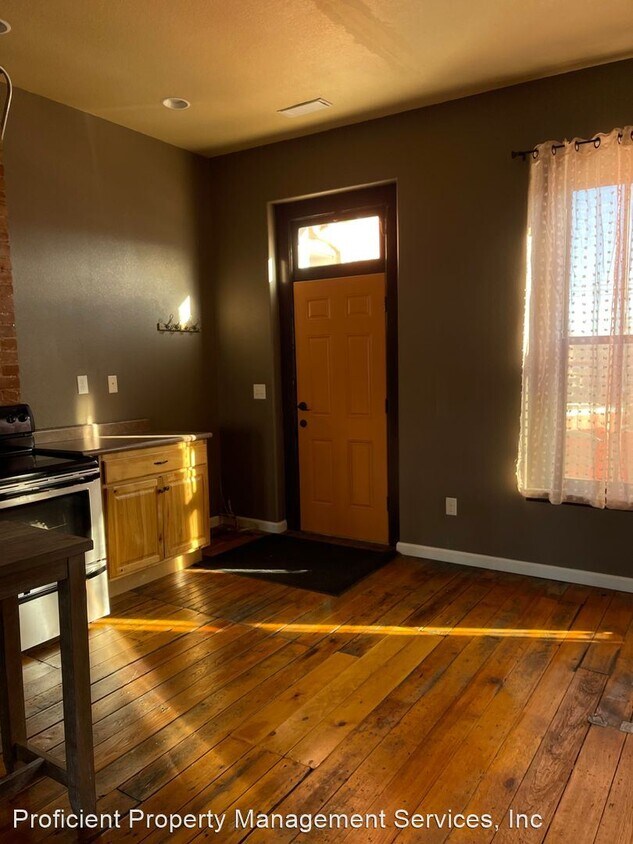 Primary Photo - 1 br, 1 bath House - 414 Main St Apt 201