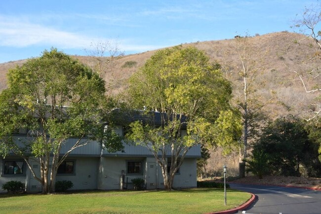 Building Photo - 1225 Rebecca Ln