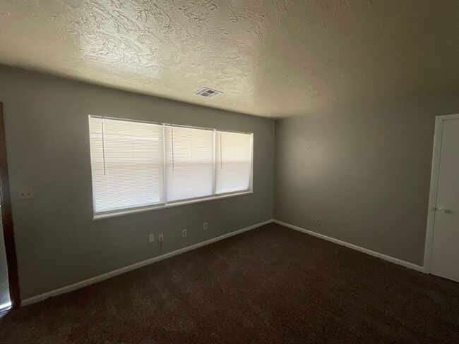 Photo - 3 Bed, 2 Bath, 1 Car Garage House