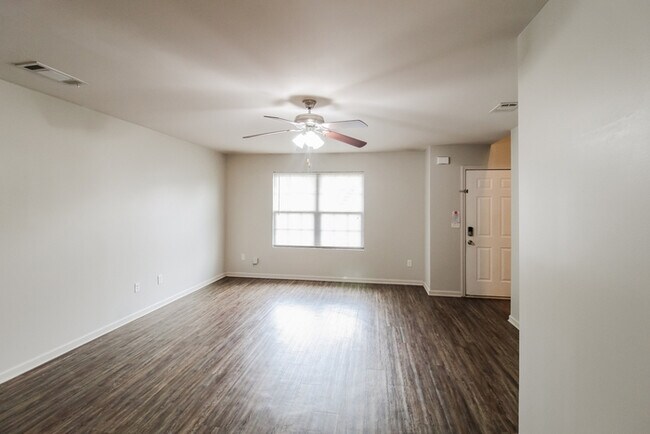 Foto del edificio - 2845 Marlin Dr