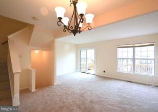 Building Photo - 45541 Clear Spring Terrace