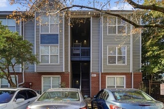 Building Photo - 525 N Graham St