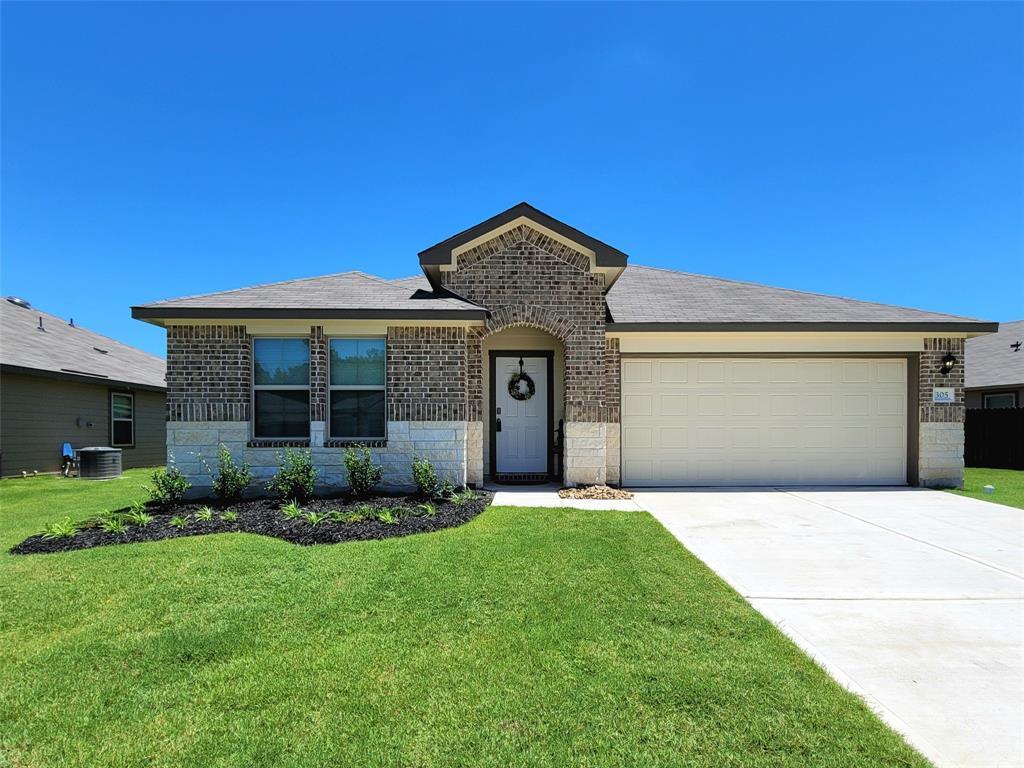 305 Comal Dr, Huntsville, TX 77340 House Rental in Huntsville, TX