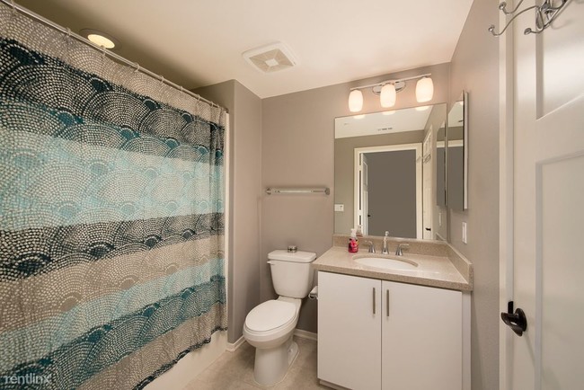 Building Photo - 1 br, 1 bath - 805 S Anaheim Blvd