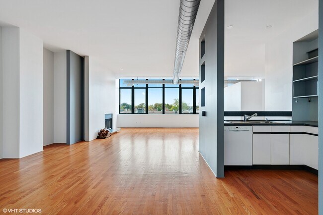 Foto del edificio - 2600 N Southport Ave