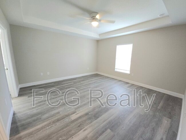 Building Photo - 85 Oak Circle Pass