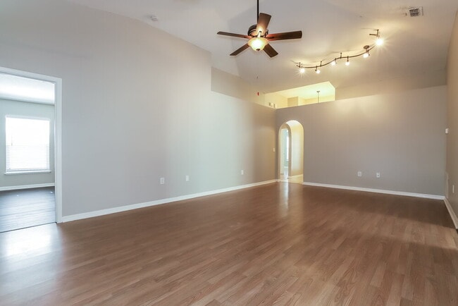 Building Photo - 1106 Soaring Osprey Way