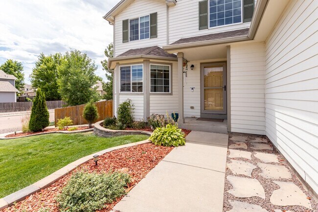 Foto del edificio - Spacious Corner Lot Gem in Ridgeview at St...