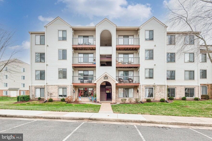 Photo - 9569 Coggs Bill Drive Unit 303