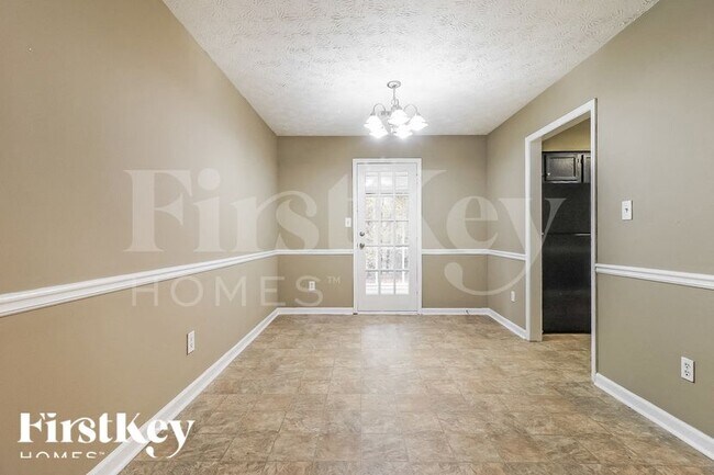 Foto del edificio - 276 Hollyberry Dr