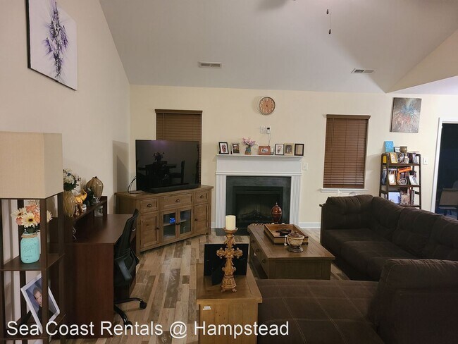 Building Photo - 3 br, 2 bath House - 115 Bridgeport Drive