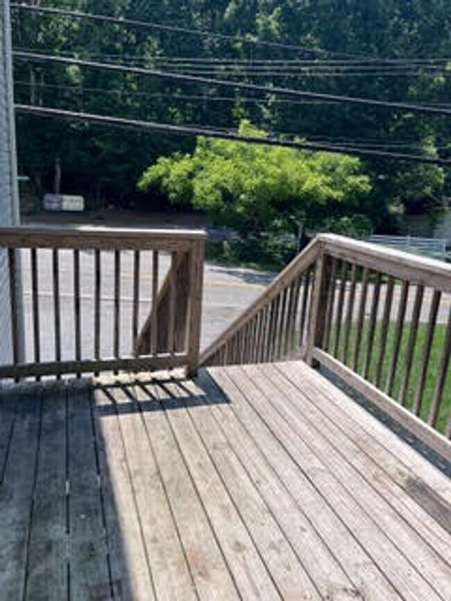Foto del edificio - 4703 Wildwood Rd