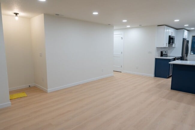 Foto del edificio - 4015 SW Thistle St