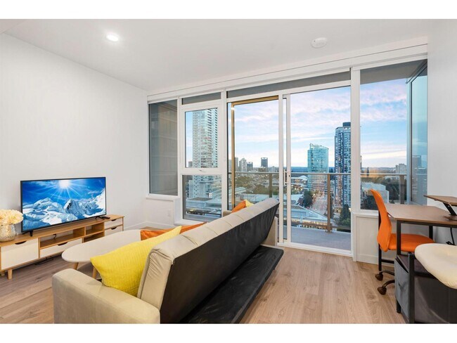 Photo du bâtiment - 13428-13105 105 Ave